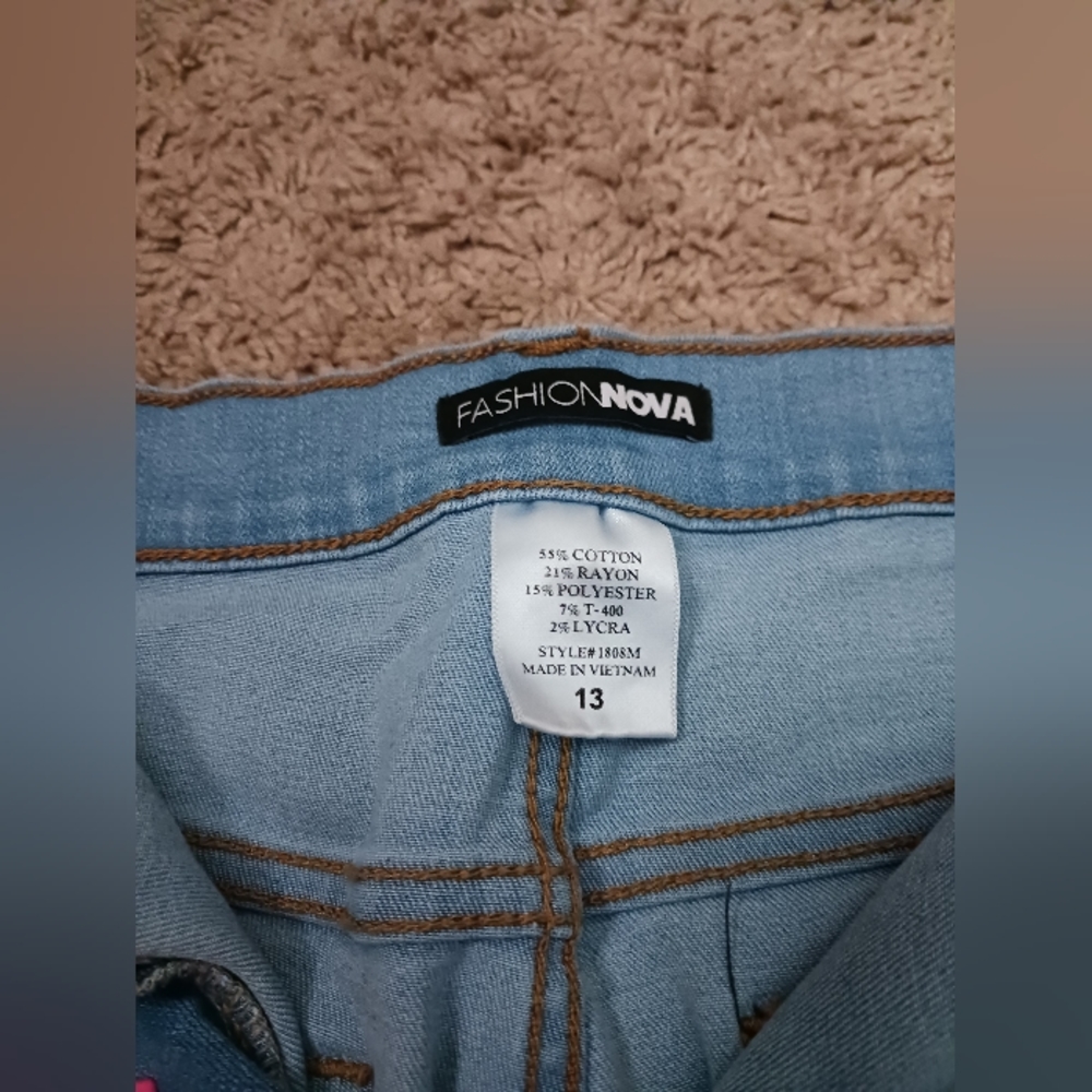 Jeans - Picture 3 of 12